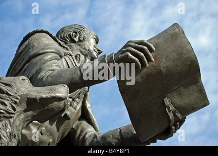 Detail von Jonathan Wylder Statue von Sir Robert Grosvenor, ersten Marquis von Westminster, Belgrave Square, London, England Stockfoto