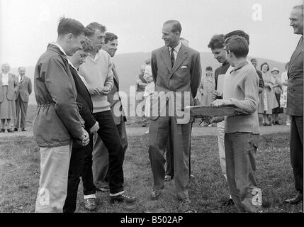 Der Duke of Edinburgh besucht der Region Fortschritte seiner Award-Regelung für junge Menschen in der Region beobachtet er 15 Displays von Tyneside Kadett Einheiten jungen Clubs Mitglieder und Schule Puipls reiste er auch Rothbury Blyth und Thropton, junge Leute zu treffen Stockfoto