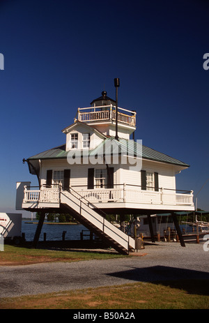 St Michaels Maryland Hooper gerade Leuchtturm ist einer der drei Überlebenden Chesapeake Bay Schraube Stapel Leuchttürme. Stockfoto