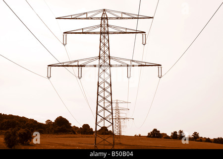 Pylonen in einer Reihe hinter einander - Vintage-look Stockfoto