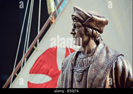 Nahaufnahme von Kolumbus-Statue auf Schwimmer im Jahr 2008 Columbus Day Parade in New York, New York, USA Stockfoto