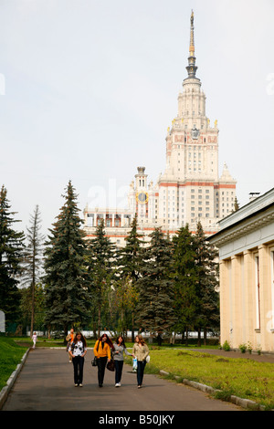 Sep 2008 - der stalinistischen State University Gebäude von sieben Schwestern sind sieben stalinistischen Wolkenkratzer Moskau Russland Stockfoto