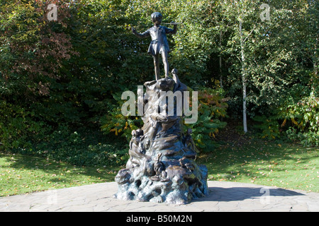 Peter Pan Statue Kensington Gärten das Royal park London England uk gb Stockfoto