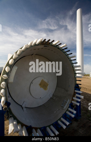 Wind Turbine fertig montiert werden Stockfoto