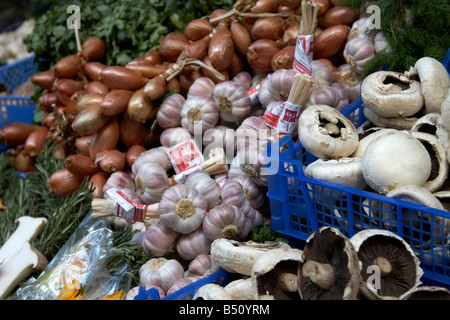Gemüse auf dem Display an Borough Market, London Stockfoto