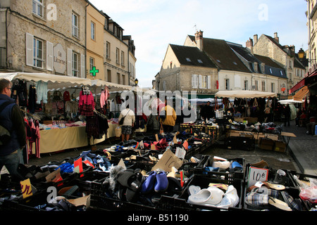 Markttag in Senlis statt jeden Dienstag Stockfoto