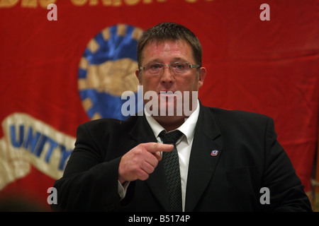 Steve Bostock Adresse s treffen Einheimische Rallye gegen die Privatisierung öffentlicher Dienstleistungen nicht privaten Gewinn Rallye in Nottingham 7 30 Uhr 16. September 2008 lokale Gewerkschafter und Aktivisten zusammen bei der Daseinsvorsorge nicht privaten Gewinn Rallye dieser Woche trafen sich, um öffentliche Dienstleistungen zu verteidigen und gegen s Privatisierung Regierungsagenda Lautsprecher auf der Kundgebung am 16. enthalten Steve Bostock National Executive Mitglied POA Jeremy lieber General Sekretär NUJ Duncan Hume nationale Schatzmeister NAPO Mark Serwotka General Secretary PCS Alan Simpson MP Stockfoto