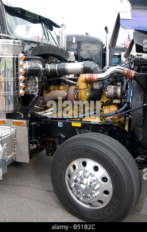 Kenworth truck Motor Diesel Turbo Turbolader aufgeladenen amerikanischen  Americana uns Usa Chrom Haube Motorhaube Spedition LKW Besitzer Dr  Stockfotografie - Alamy