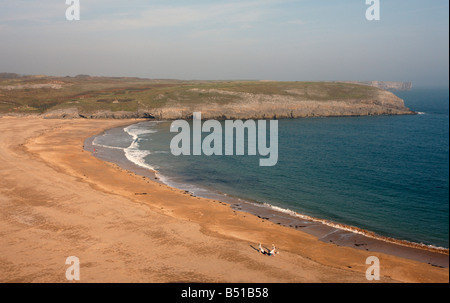 Breite Hafen von St Govans Kopf Pembrokeshire Wales Stockfoto