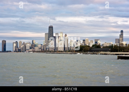 Downtown Chicago gesehen von der Nordseite bei Sonnenuntergang Stockfoto