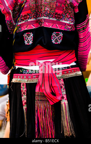 Langes Haar Yao Frauen in die erstaunliche Reisterrassen von LongJi in Guangxi China Stockfoto