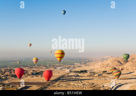 Heißluft Ballons, West Bank, Luxor, Ägypten Stockfoto