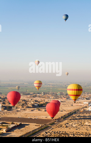 Heißluft Ballons, West Bank, Luxor, Ägypten Stockfoto