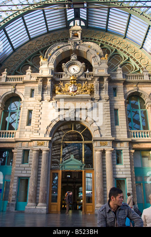 Detail im Bahnhof, Antwerpen, Belgien. Stockfoto