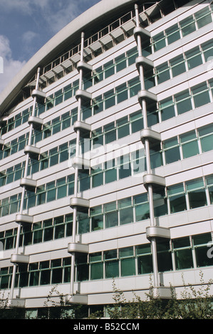 Berlin. Schrägansicht des Südansicht des Ludwig Erhard Hauses, der Berliner Börse. Stockfoto