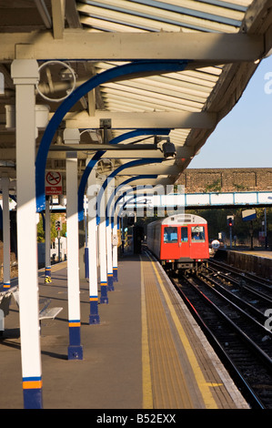 U-Bahnstation Richmond Surrey London Vereinigtes Königreich Stockfoto