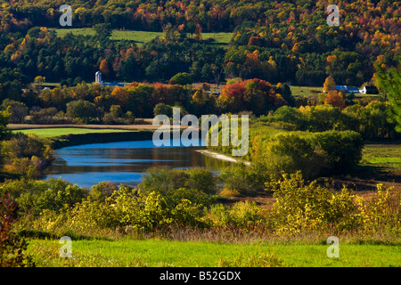 In Newbury, Vermont Landschaft entlang des Connecticut River im Herbst Stockfoto