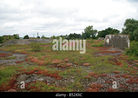 Siracourt, Nordfrankreich betrachten über das Dach der V1 Lagerung & startende Anlage. 2008 Stockfoto