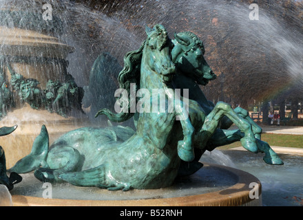 Paris Fontaine des Quatre Parteien du Monde. Détail des Erdgeschoss de Emmanuel Fremiet. Stockfoto