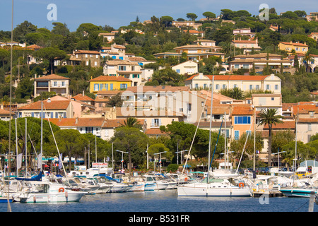 Boote am Hafen von Sainte-Maxime an der Cote d ' Azur / Provence Stockfoto