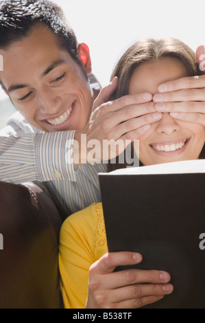 Freund Verkleidung Freundin Augen Stockfoto