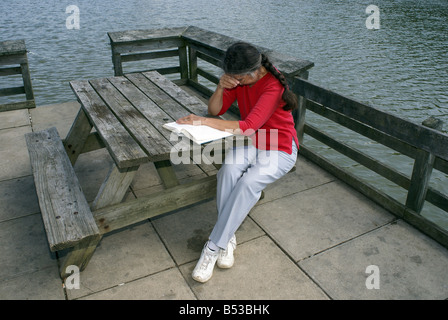 Einschlafen, lesen Stockfoto