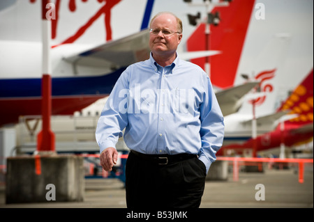 Kevin Brown, Leiter von Boeings Luft Verkehr Kontrolle Initiative, an der Flightline an Boeing Field in Seattle, Washington. Stockfoto