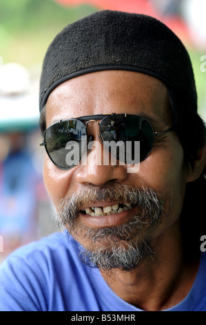 Mann auf Belakang Padang Riau Inseln Indonesien Stockfoto