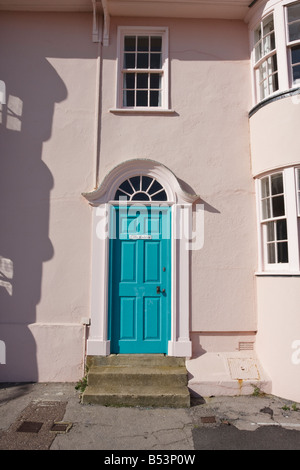 Tür-Detail historische Häuser aus dem frühen 19. Jahrhundert und früher Lyme Regis Dorset Stockfoto