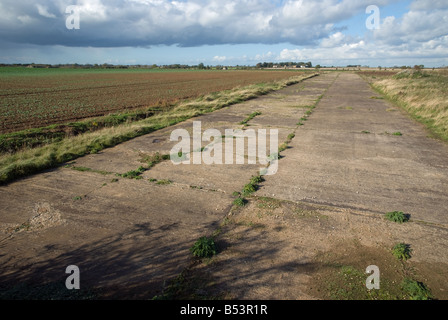 Rollweg, RAF Coleby Grange, Lincolnshire, England. Stockfoto