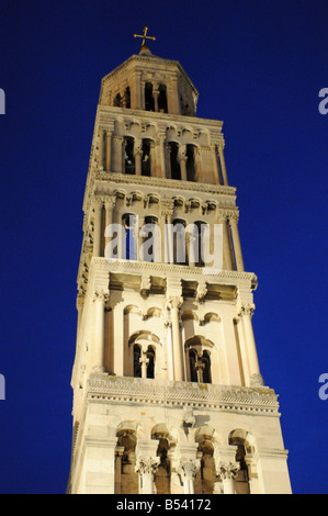 Der Glockenturm der Kathedrale St. Domnius Sv Duje in den Diokletian Palast Split Kroatien Stockfoto