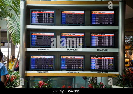 An- und Abreise Zeitplan am Orlando International Airport Stockfoto