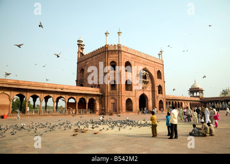 Gläubige in der Jama Masjid Moschee, Alt-Delhi, Indien, Asien Stockfoto