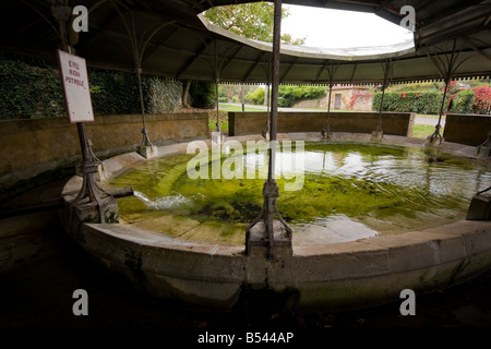 Ein Medievil öffentlichen Lavage (Waschhaus) in Maciet - Gers, südlichen Frankreich Midi-Pyrénées Stockfoto