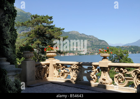 Eine atemberaubende Aussicht auf den Comer See aus der schönen Villa del Balbianello am Comer See, Italien Stockfoto