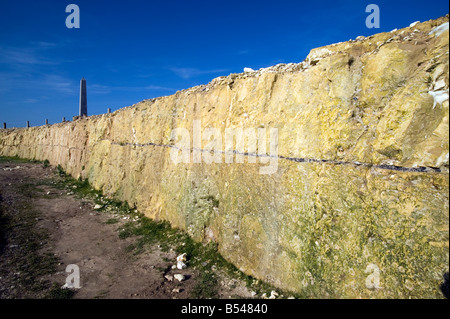 Flint Kreide Dover Patrol Bunker WW2 Frankreich Cote d Opale Boulogne Calais Cap Blanc Nez Ferry Sonnenschein Stockfoto