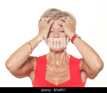 Eva Fraser s Gesichts-Übungen als 62 Jahre alte Modell Raewyn Klinge Bild zeigt die Stirn-Linien Stockfoto