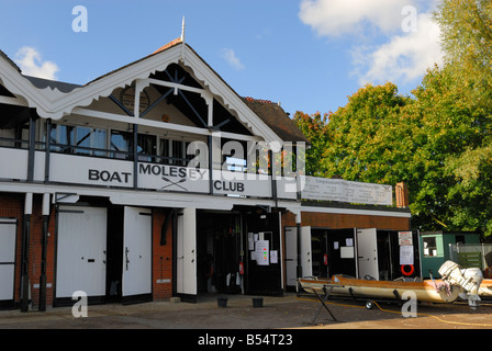 Molesey Boat (Rudern) Club, London, angrenzend an der Themse Stockfoto