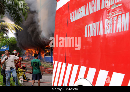 Feuer in "meine Mart" Einkaufszentrum Batam Center Batam Riau Inseln Indonesien Stockfoto