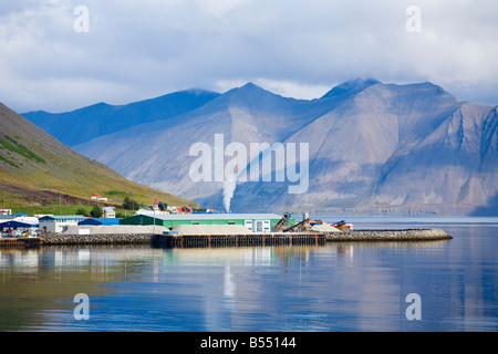 Bíldudalur ist die einzige Siedlung auf Arnarfjörður in der abgelegenen Westfjorde Islands Stockfoto