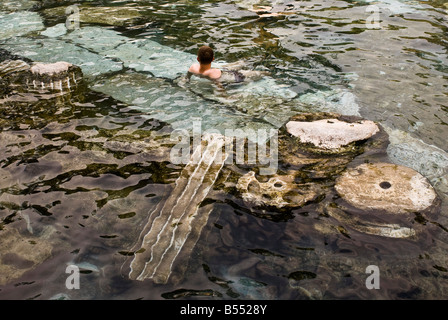 Der alte Sprudel in Hierapolis, die antike Stadt am Anfang der berühmten Pamukkale, Türkei Stockfoto