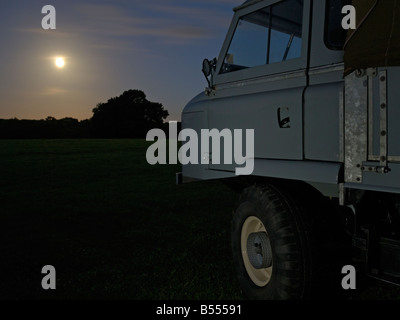 Historischen 1960er Jahre Landrover Serie 2 b 110 Frontlenker Diesel NXC511D der Dunsfold Kollektion auf dem Dunsfold Sammlung. Stockfoto