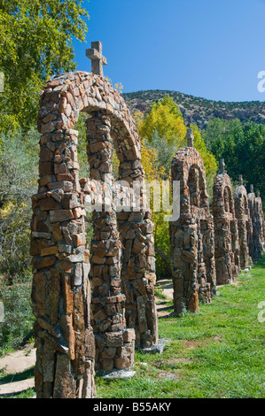 Rock-Gebet-Stationen im Santuario de Chimayo in Santa Fe NM Stockfoto