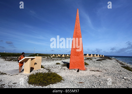 Antillen Bonaire Orange Obelisk Slave Hütten historisches Wahrzeichen Stockfoto