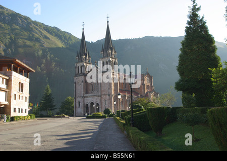 Basilika de Covadonga, Fürstentum Asturien, in der Nähe von Oviedo, Nordspanien. Horizontale 46425 Spain2004 Stockfoto