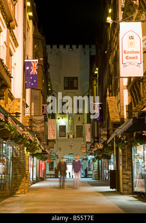 Australien, Western Australia, Perth. London ist eine drei und vier Ebenen offen überdachte Einkaufspassage befindet sich in der Innenstadt. Stockfoto