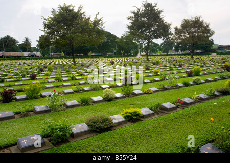 Alliierten Friedhof in Kanchanaburi, Thailand Stockfoto