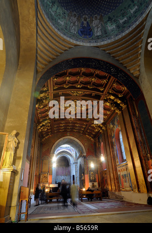 Innenraum der armenischen Kathedrale, eine der schönsten Kirchen in Lemberg, Ukraine. Stockfoto