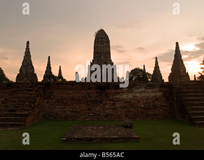 Sonnenuntergang am Stil von Angkor Wat Chai Wattanaram in Ayutthaya Thailand Stockfoto