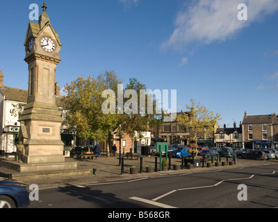 Die Stadt Uhr auf dem Marktplatz in Thirsk North Yorkshire UK Stockfoto